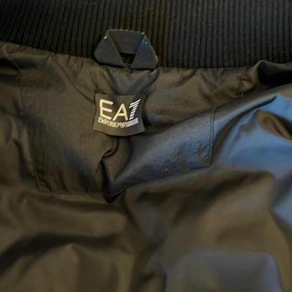 Small EA7 zip up jacket - Picture 2 of 3